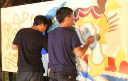 Anak-anak Muda yang berkreasi lukisan di Ubud